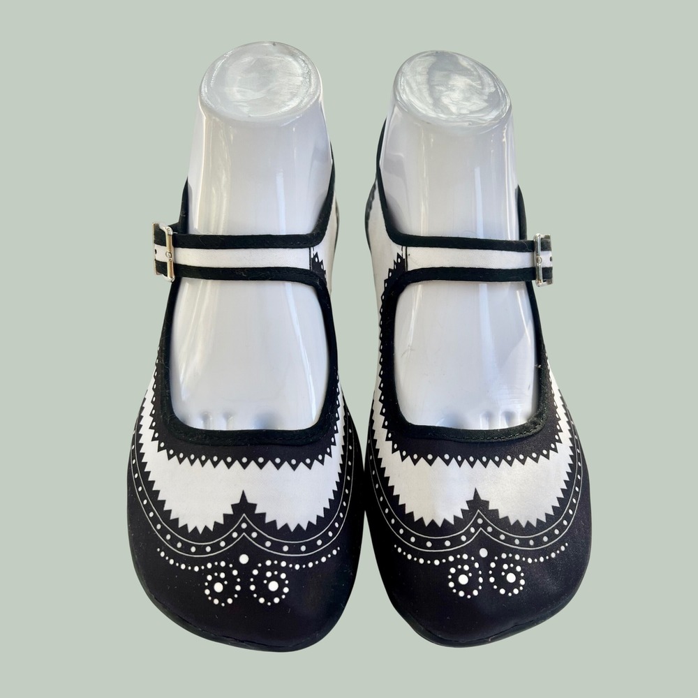 Hot Chocolate Design Brogue Black White Wingtip Mary Jane Flats Shoes Size 38/ 8